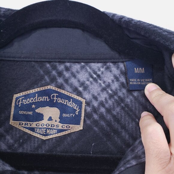 Freedom Foundry Men Dark Gray Black Plaid Shirt Size M - Picture 3 of 16